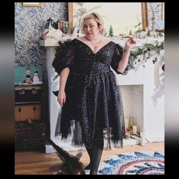 Tulle gown with lace up back - Picture 1 of 7